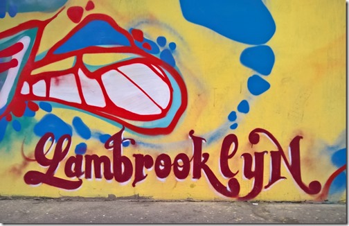 graffito con la scritta Lambrooklyn
